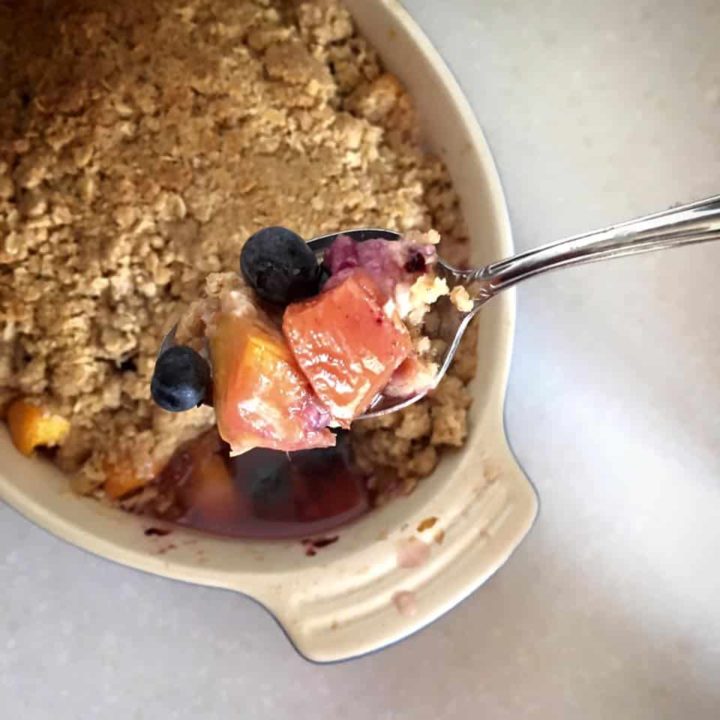 gluten free oatmeal crisp in bowl