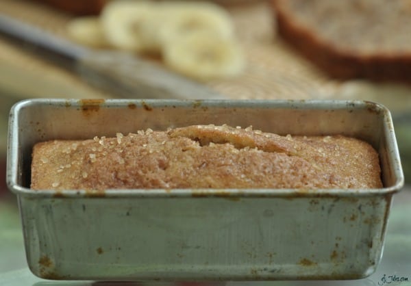 gluten free banana-bread in mini loaf