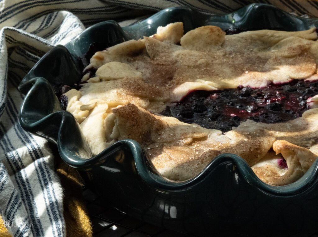 gluten free rustic berry pie close up 