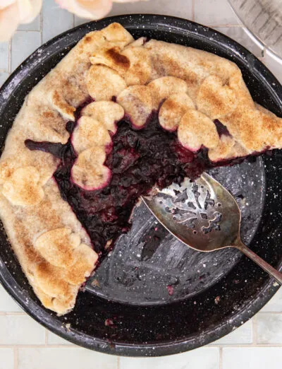 gluten free rustic berry pie