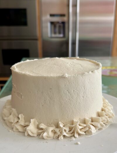 How to Frost a Cake + Frosting Recipe