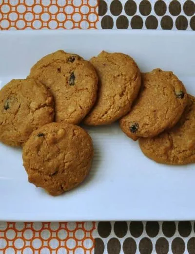 gluten free oatmeal raisin cookie tray