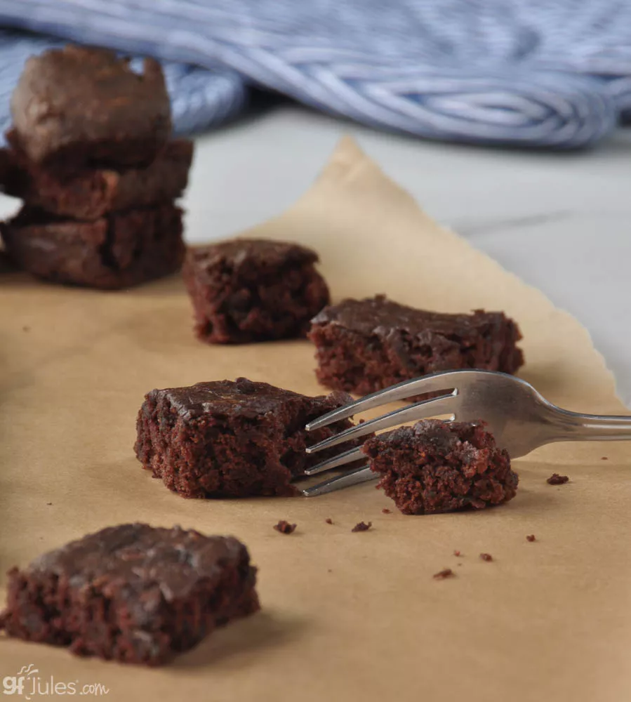 gluten free zucchini brownies with fork