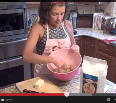 jules video gluten free berry crisp