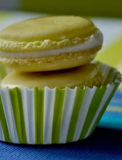 gluten free macaron-CU-