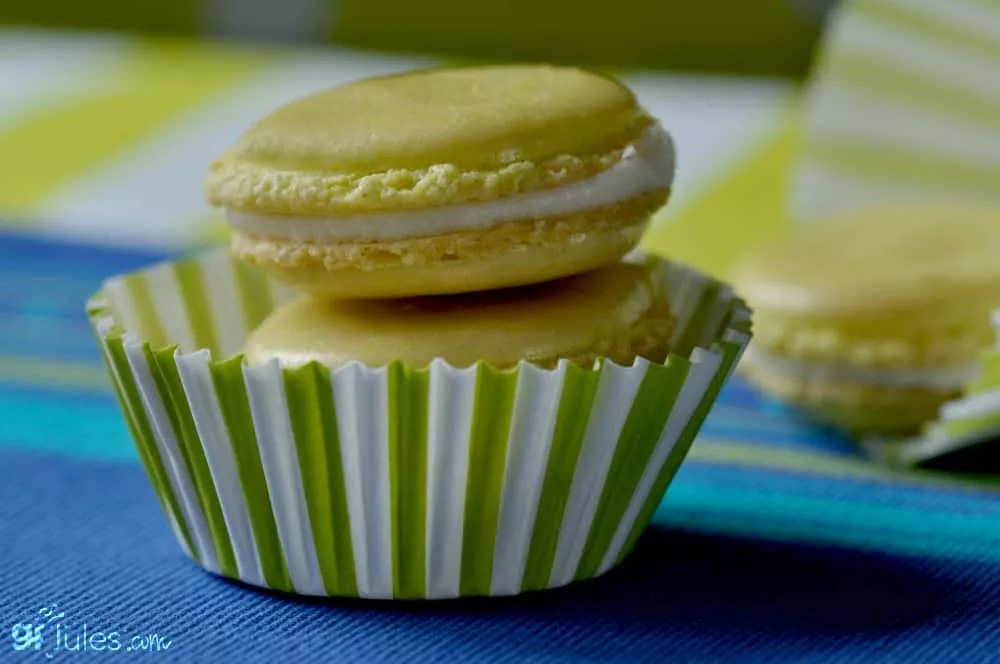 gluten free macaron-CU-