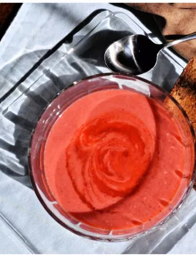 gfJules strawberry soup