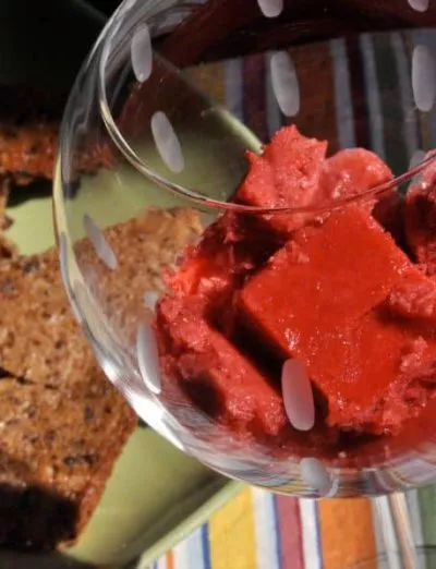 strawberry soup frozen cubes