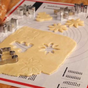 tovolo SILICONE-PRINTED-PASTRY-MAT-500x500