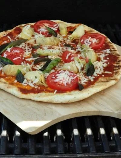 gluten free grilled pizza on peel