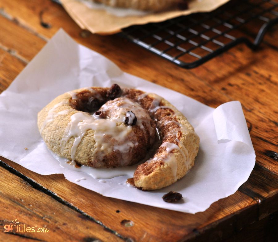 gluten free cinnamon bun close-up