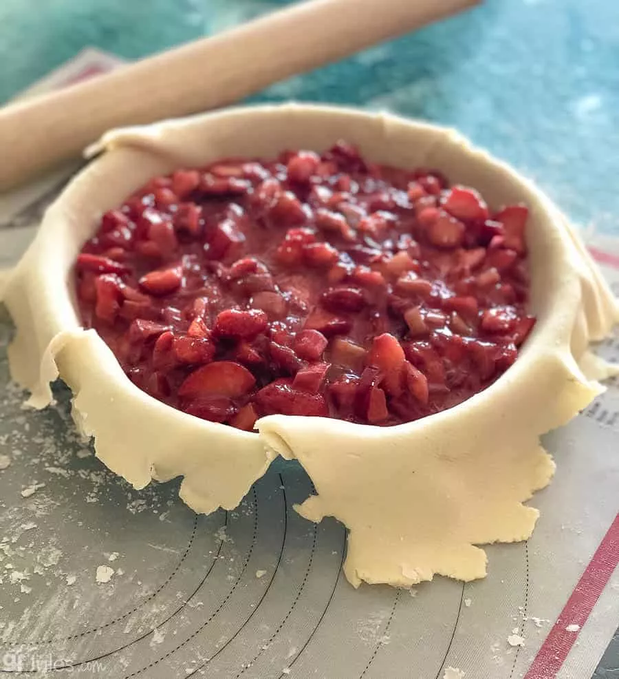 gluten free strawberry rhubarb pie making