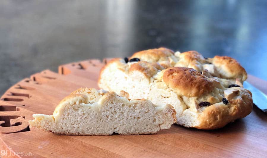 round gluten free challah crown sliced