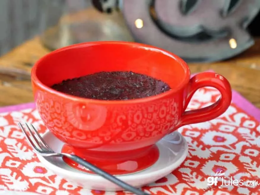 gluten-free-chocolate-mug-cake-red-mug-gfJules (1)