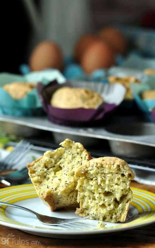 Gluten free lemon poppyseed muffin bite