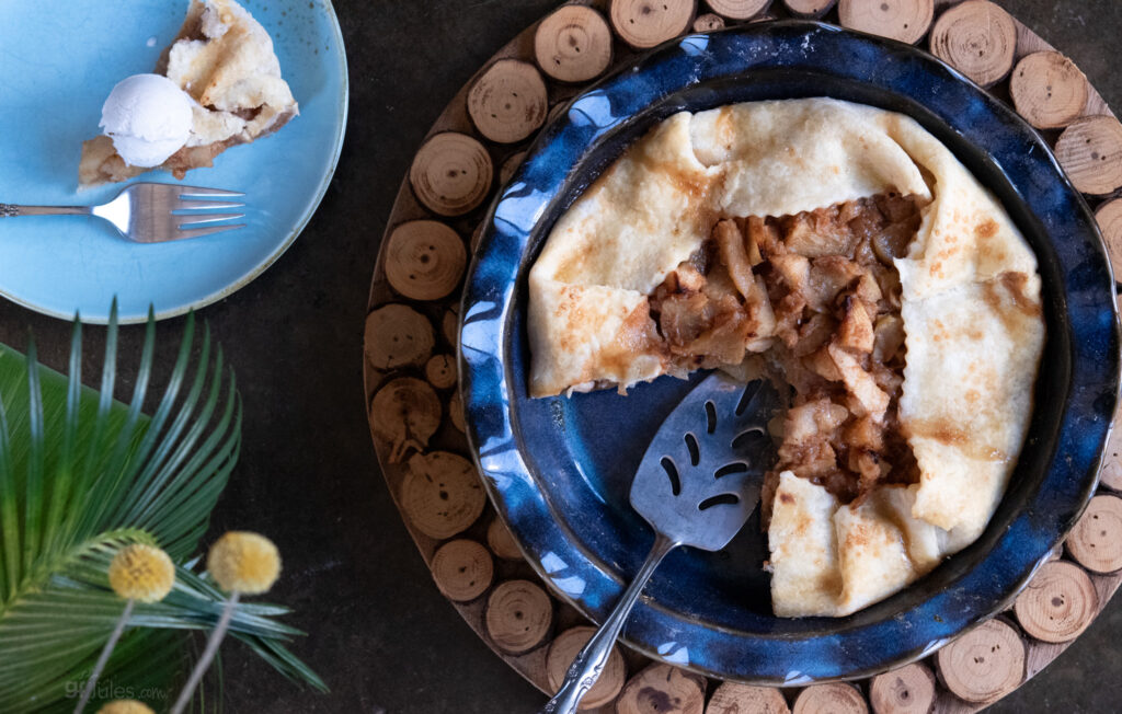 rustic apple pie OH with slice