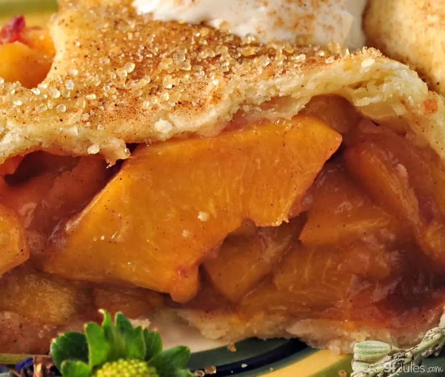 Gluten Free Peach Pie slice with crust CU