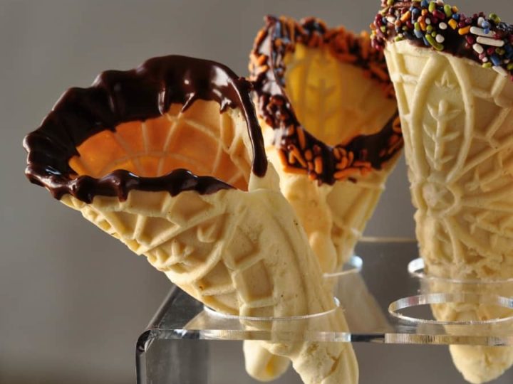 https://gfjules.com/wp-content/uploads/2017/08/Gluten-Free-waffle-cones-in-holder-720x540.jpg