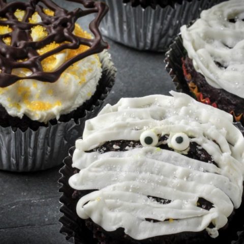 gluten Free Halloween cupcake Mummy