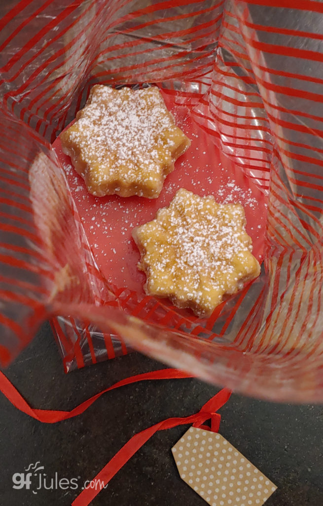 gluten free holiday rum cakes as gifts