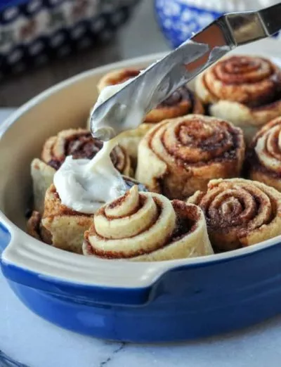 gluten free cinnamon buns with no yeast being iced