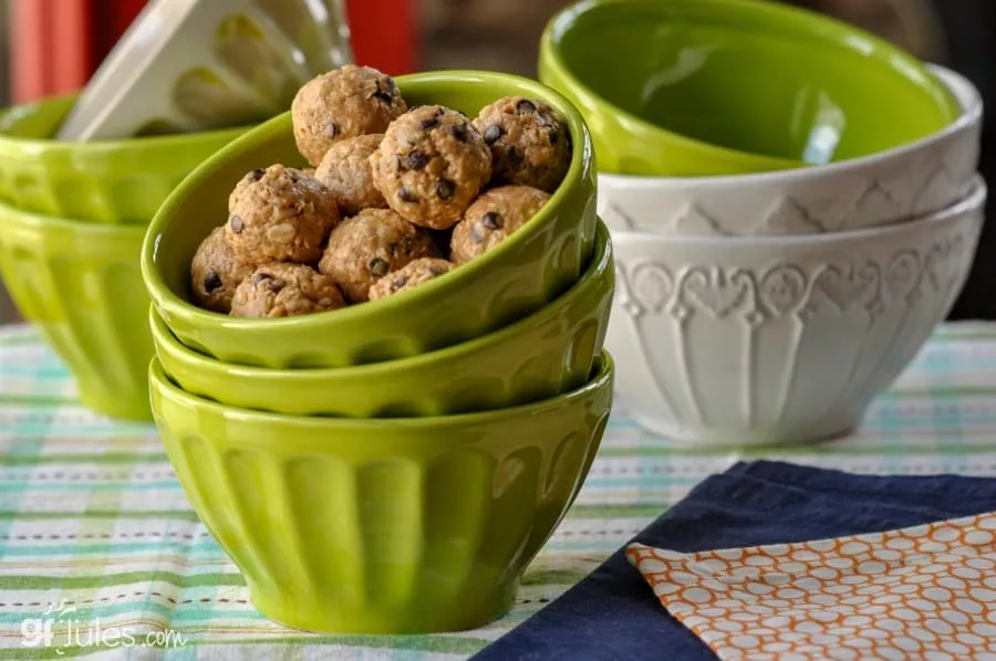 gluten free protein balls in bowls with napkin