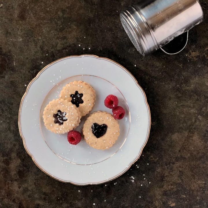 gluten free chocolate linzer with powdered sugar