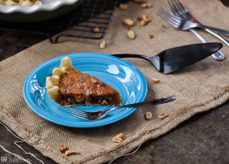 pepsi and peanuts pie with forks