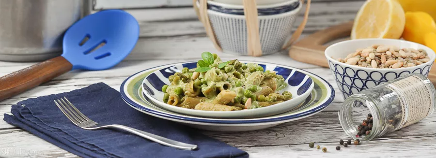 gluten free pesto pasta banner |gfJules