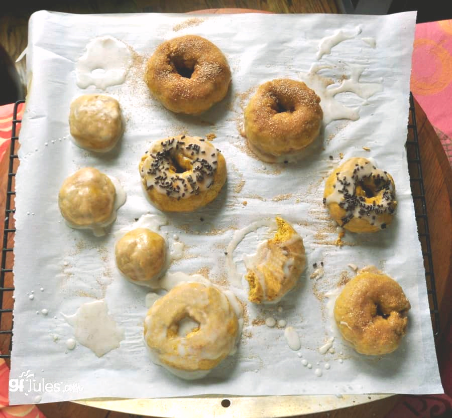 gluten-free-pumpkin-donuts-on-tray-gfJules