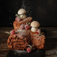 gluten free yule log with powdered sugar
