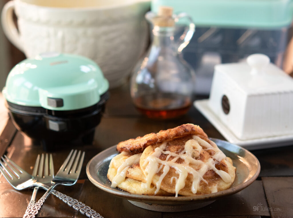 Dash Mini Maker with gluten free cinnamon roll pancakes