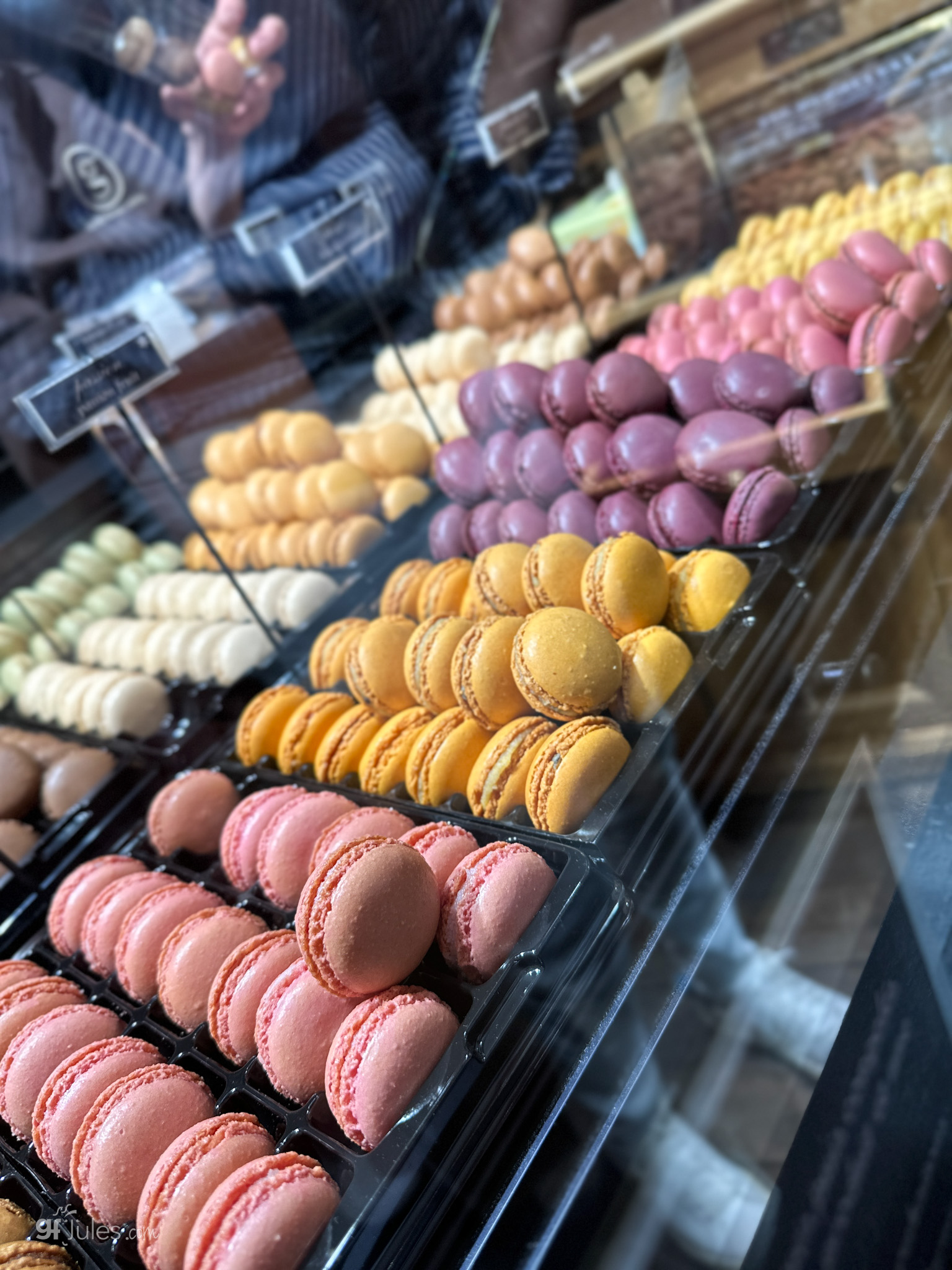 gluten free macarons in Paris