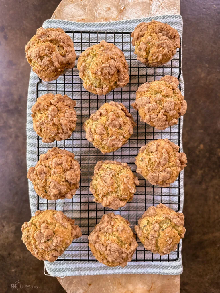 Gluten-free zucchini muffins with crumble-1-2-2