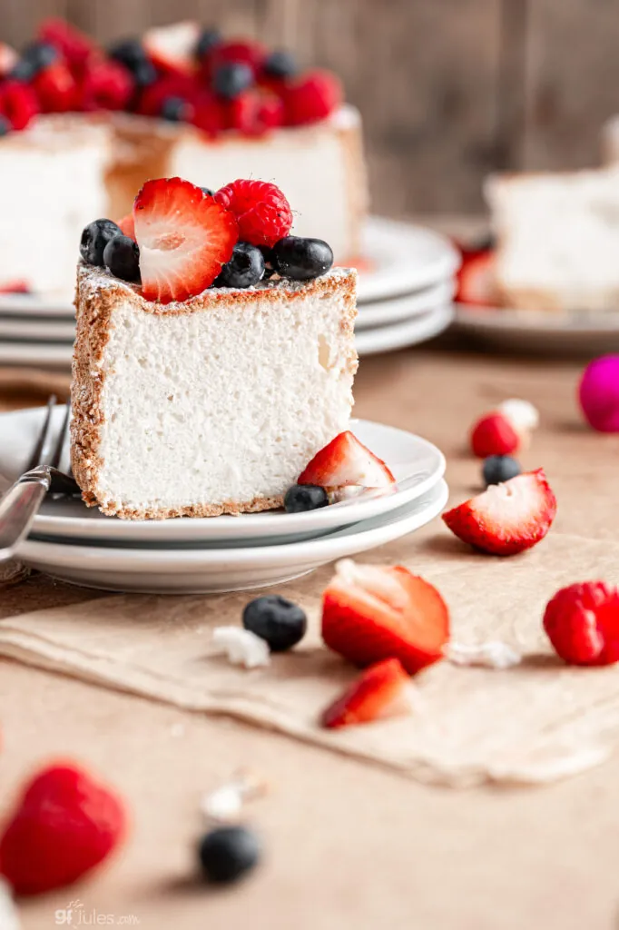 gluten free Angel Food Cake with berries V